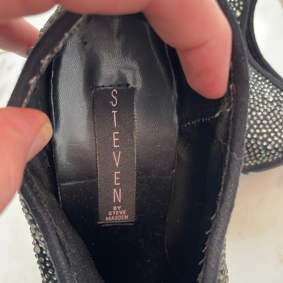 STEVEN by Steve Madden rhinestone ankle booties size 7 - Picture 8 of 8